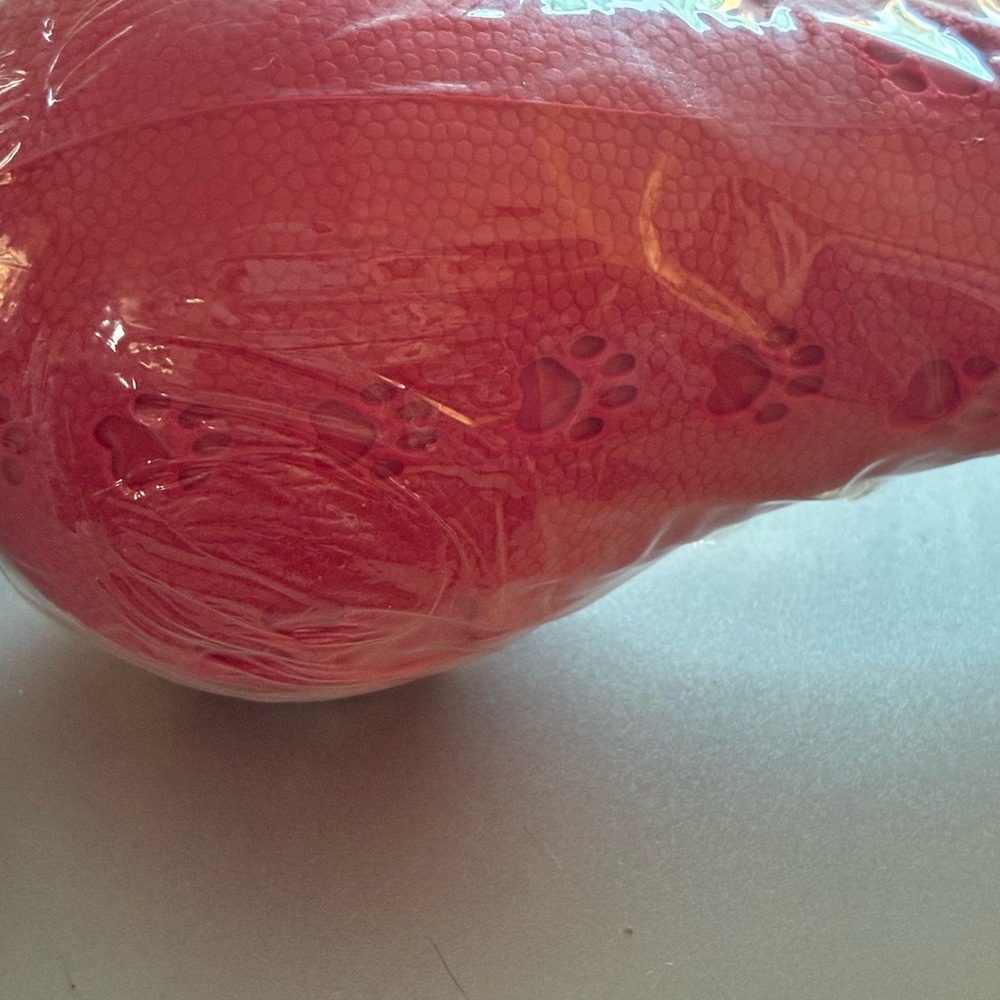 🦴 Red Dog Treat Toy with Paw Prints - Picture 4 of 5